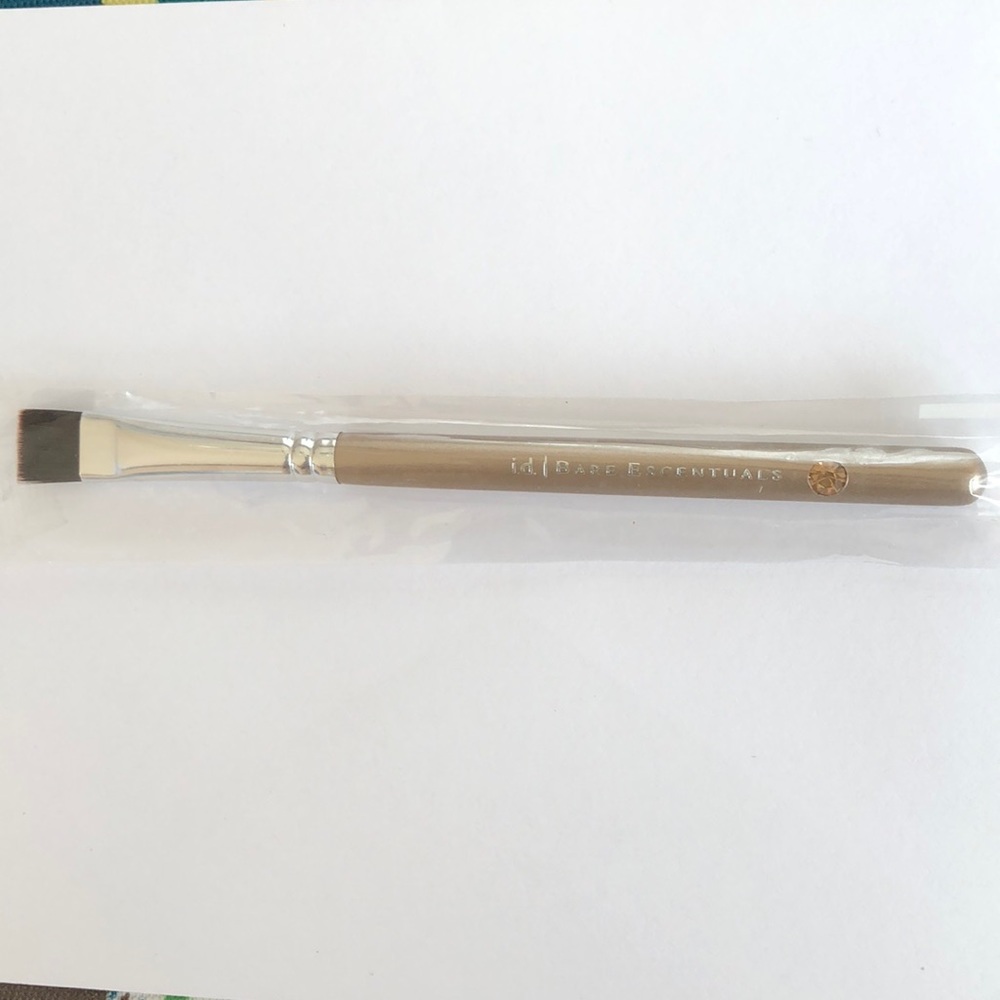 💛 i.d. Bare Escentuals precision eyeliner brush